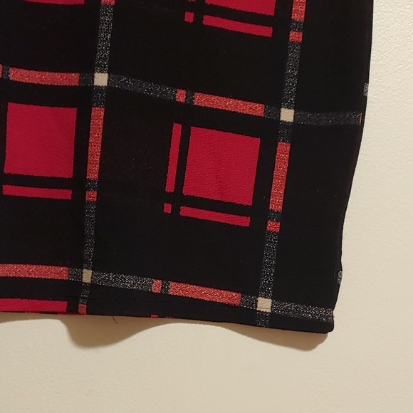 Lularoe Cassie sophisticated plaid skirt waffle - Picture 2 of 5